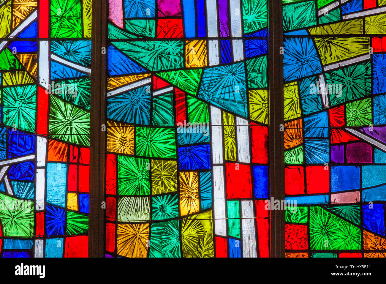 Il vetro macchiato artwork windows in Ida Cason Callaway Memorial Chapel in Callaway Gardens, Georgia. Foto Stock