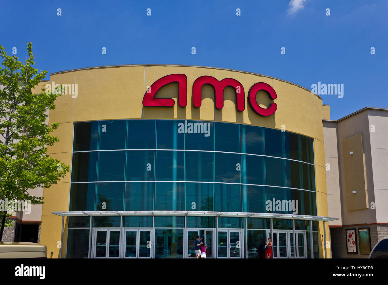 Indianapolis - Circa Giugno 2016: AMC Movie Theater ubicazione. Teatri AMC è un American Movie Theater io a catena Foto Stock
