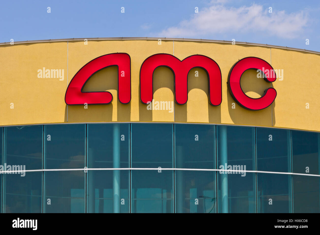 Indianapolis - Circa Giugno 2016: AMC Movie Theater ubicazione. Teatri AMC è un film americano catena teatro III Foto Stock