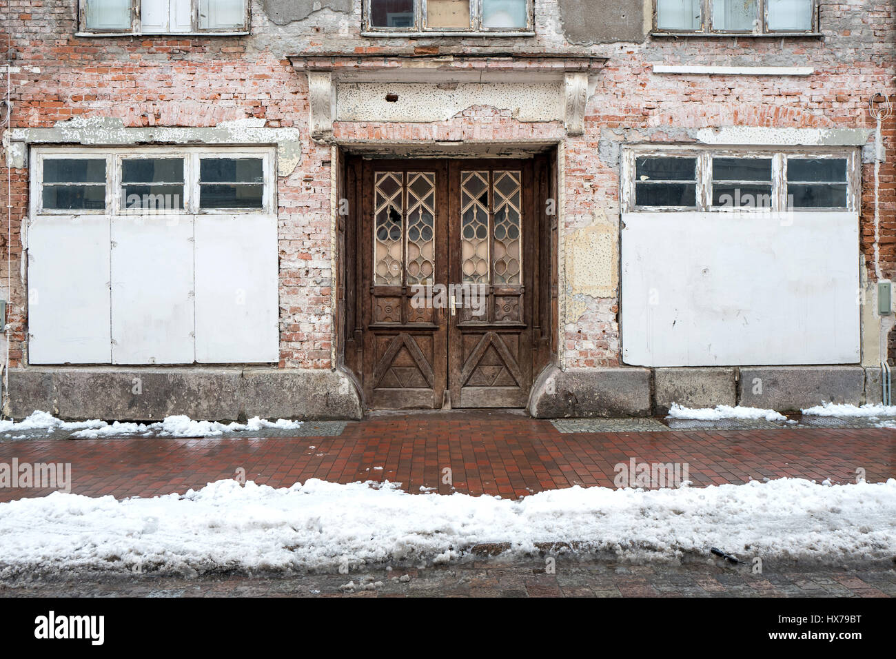 Abbandonato edificio residenziale Foto Stock