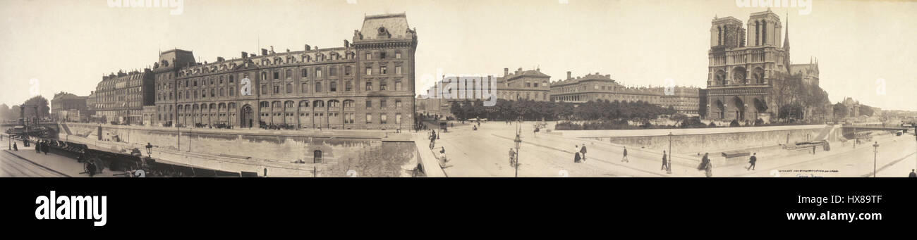 Questa immagine storica cattura l'iconica cattedrale di Notre Dame a Parigi, con la prefettura della polizia visibile sullo sfondo. La foto risale al 1909 circa, offrendo uno sguardo sul paesaggio parigino dei primi anni del XX secolo, evidenziando due punti di riferimento significativi della città. Gli stili architettonici di entrambi gli edifici riflettono la ricca storia e il patrimonio culturale della città. Foto Stock