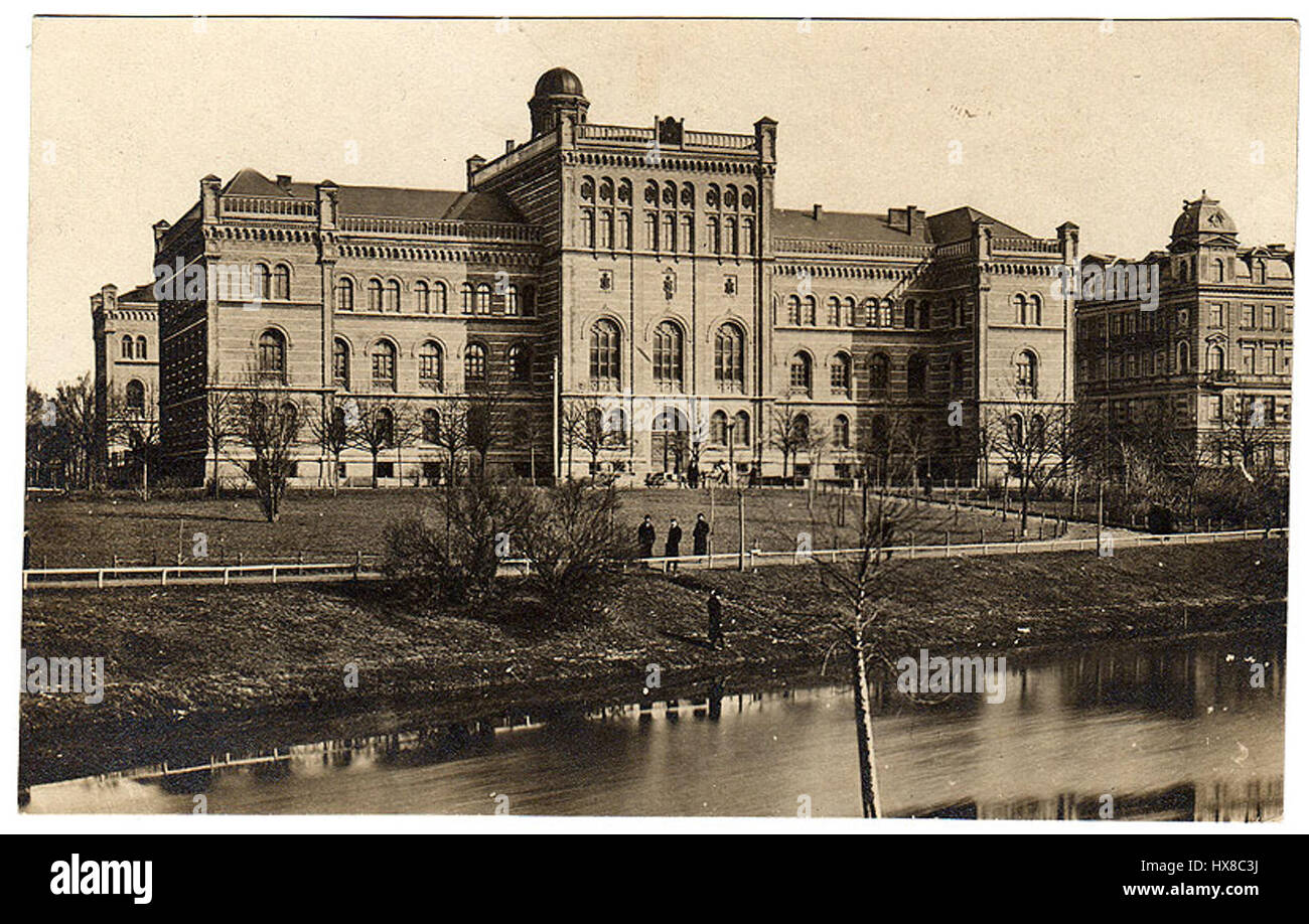 Il Riga Polytechnikcum era un importante istituto educativo in Lettonia, ora noto come Università della Lettonia. Fu un centro per l'apprendimento superiore nel XIX e all'inizio del XX secolo, contribuendo allo sviluppo della scienza, della cultura e dell'industria lettone. Foto Stock