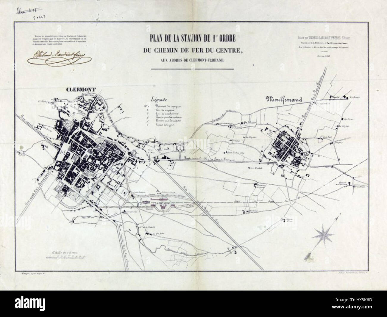Il "Plan de Clermont" è una mappa storica che descrive in dettaglio la struttura della città di Clermont, evidenziando caratteristiche chiave come strade, edifici e monumenti storici, che offrono informazioni sulla pianificazione urbana e lo sviluppo durante il suo tempo. Foto Stock