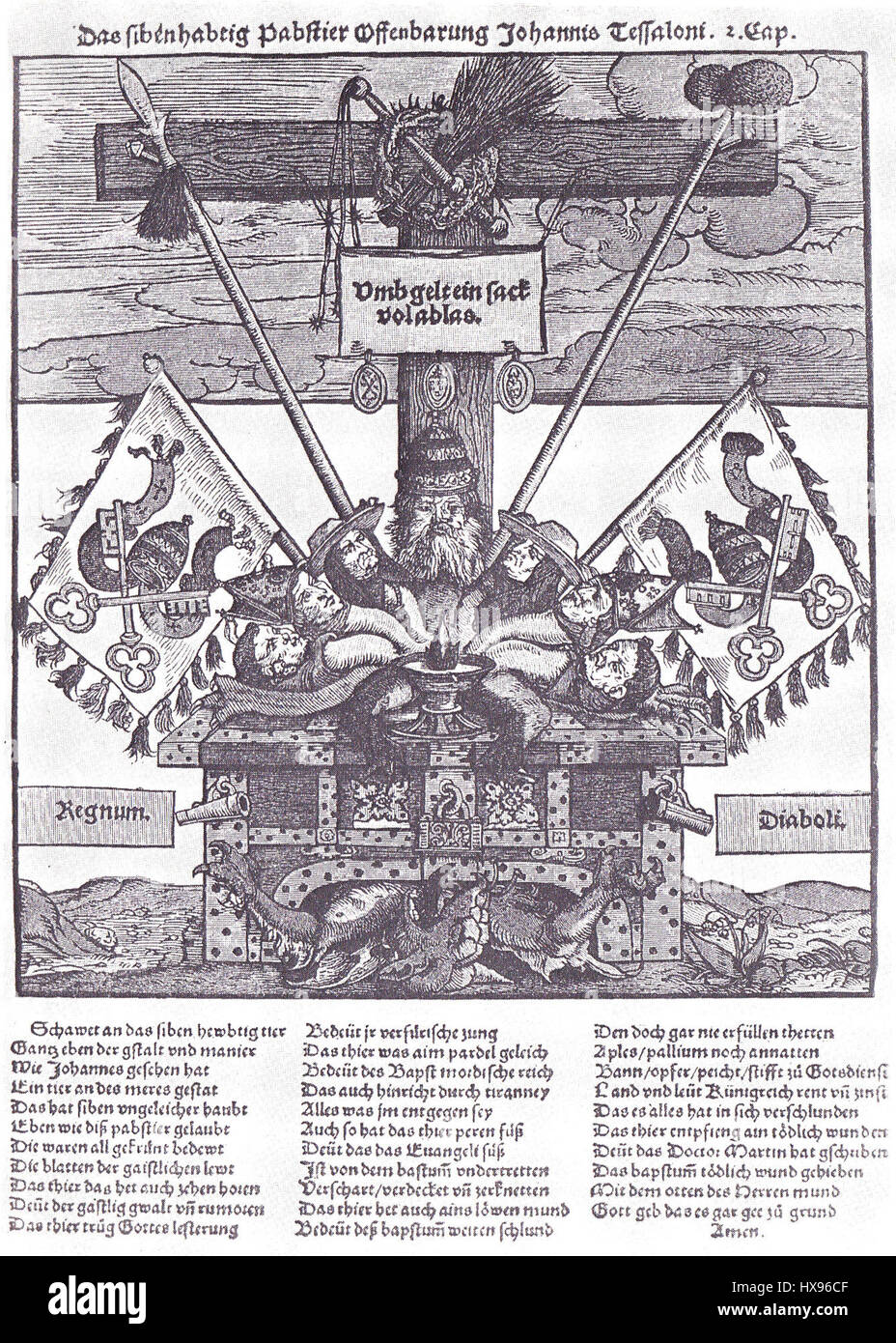 “La Bestia Papa delle sette teste” è un’immagine allegorica raffigurante probabilmente una figura simbolica con sette teste, spesso interpretata come rappresentante della Chiesa cattolica romana o di una particolare entità politica. Il dipinto riflette le complesse narrazioni religiose e politiche del tempo, utilizzando immagini drammatiche per trasmettere potere e influenza. Foto Stock