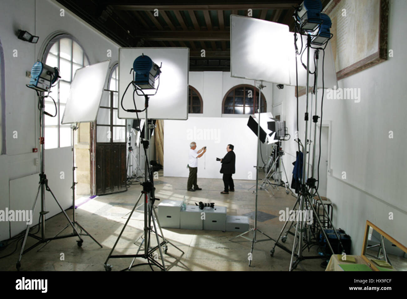 StudioMMahon è probabilmente una società di produzione o uno studio artistico, coinvolto nella creazione di arte, media o contenuti digitali. Il loro lavoro può spaziare in varie discipline creative, dalle arti visive alla produzione digitale. Foto Stock