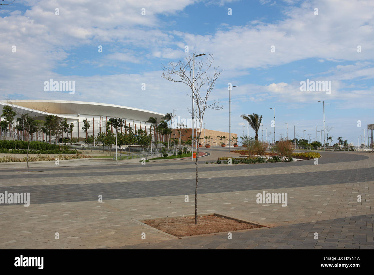 Costruito per ospitare la maggior parte delle competizioni durante il Rio 2016 Giochi Olimpici, l'Olympic Park è stata trasformata in una zona di svago ed è sotto la gestione del brasiliano Ministero federale dello sport. Tuttavia, il sito rimane quasi vuoto perché alcune persone utilizzare lo spazio a causa della mancanza di struttura. Non ci sono bagni pubblici o fontane per uso da parte del pubblico e non anche posti per alimenti come foodtrucks o snack bar. Nonostante questo, il posto è molto ben curato, con servizio privato con le guardie di sicurezza e le guardie di sicurezza della Guardia Municipale. Il luogo serve come un area per il tempo libero Foto Stock