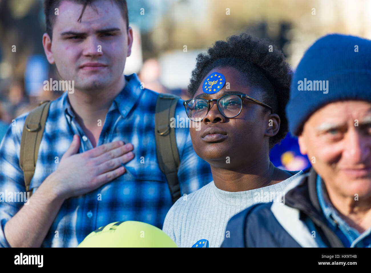 Londra, Regno Unito. 25 Mar, 2017. Migliaia di persone in anti Brexit marzo organizzata da th Regno 4 l'Europa. Credito: Laura De Meo/ Alamy Live News Foto Stock