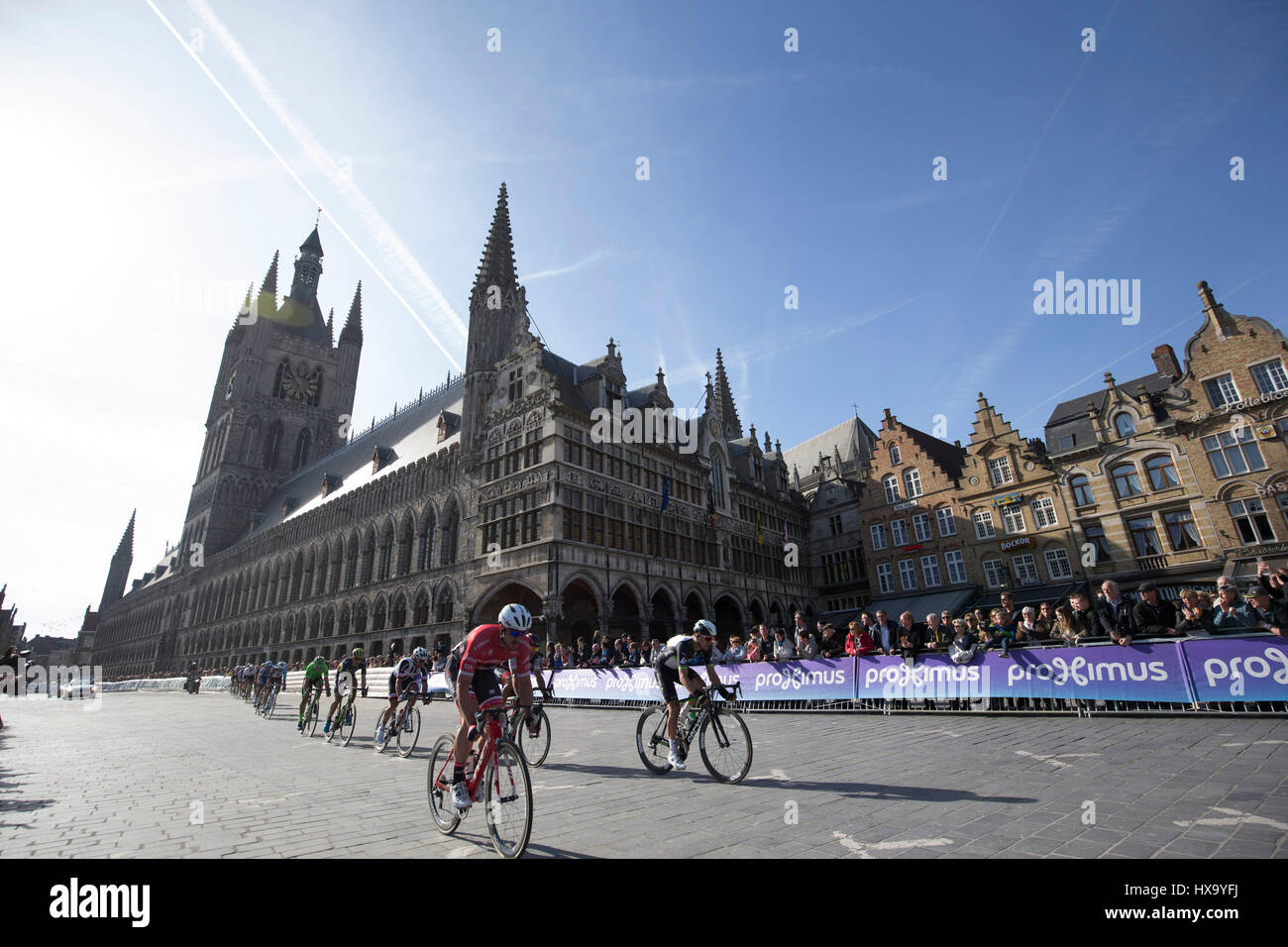 Foto: Cronos/Yuzuru Sunada Foto Stock