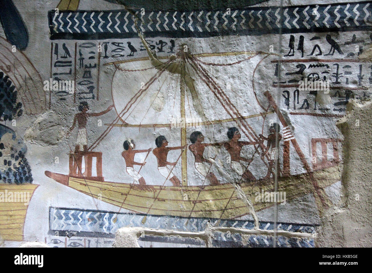Barca dipinta sulla parete presso la tomba di Sennofer a Luxor Foto Stock