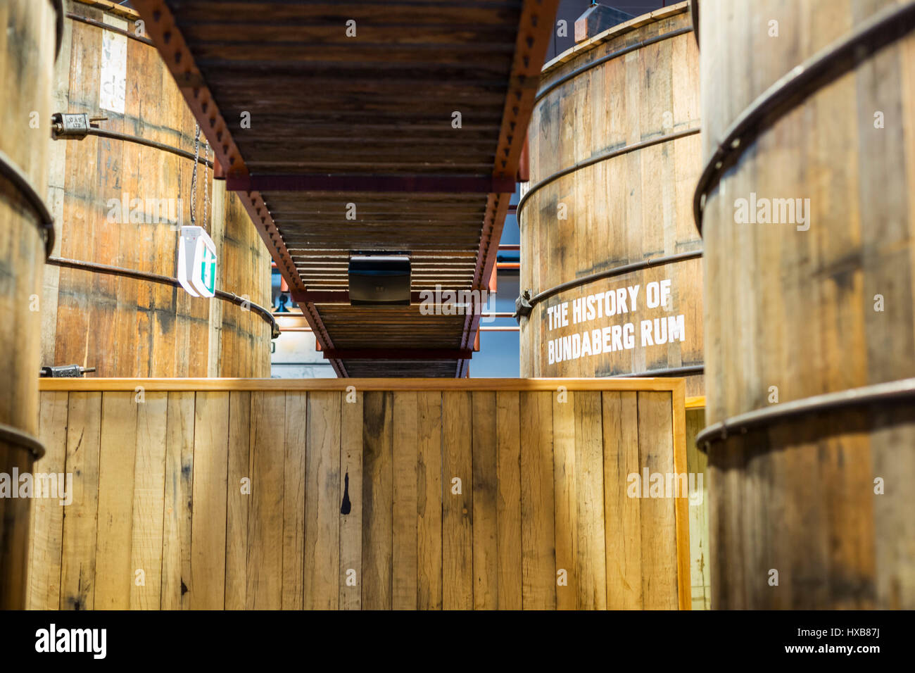 Il Rum cisterne convetered alla storia presenta nella distilleria Bundaberg Rum Visitor Center. Bundaberg, Queensland, Australia Foto Stock