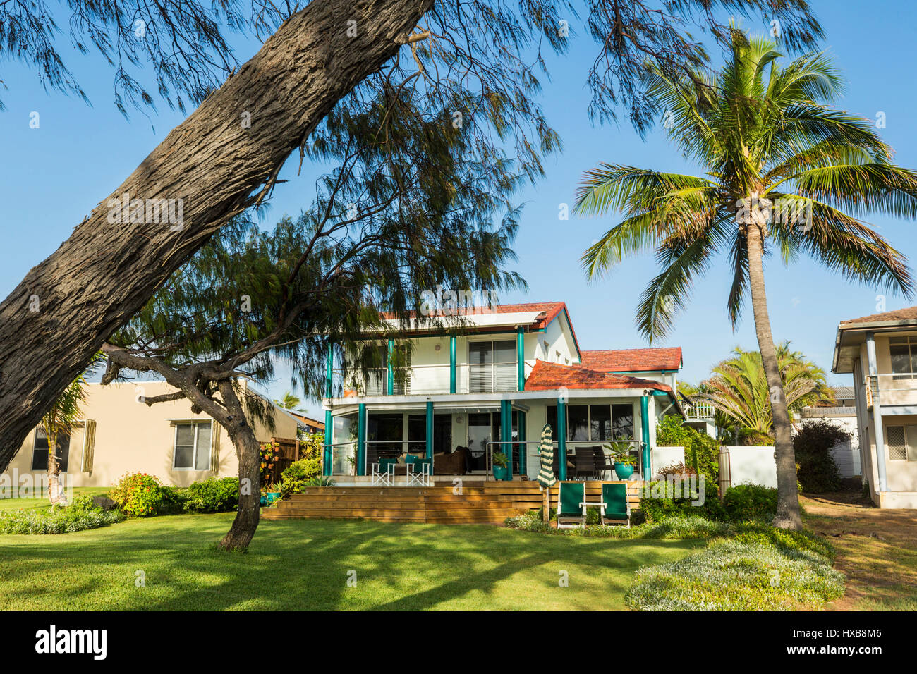 Una casa sulla spiaggia nel sobborgo costiero di Bargara, Bundaberg, Queensland, Australia Foto Stock