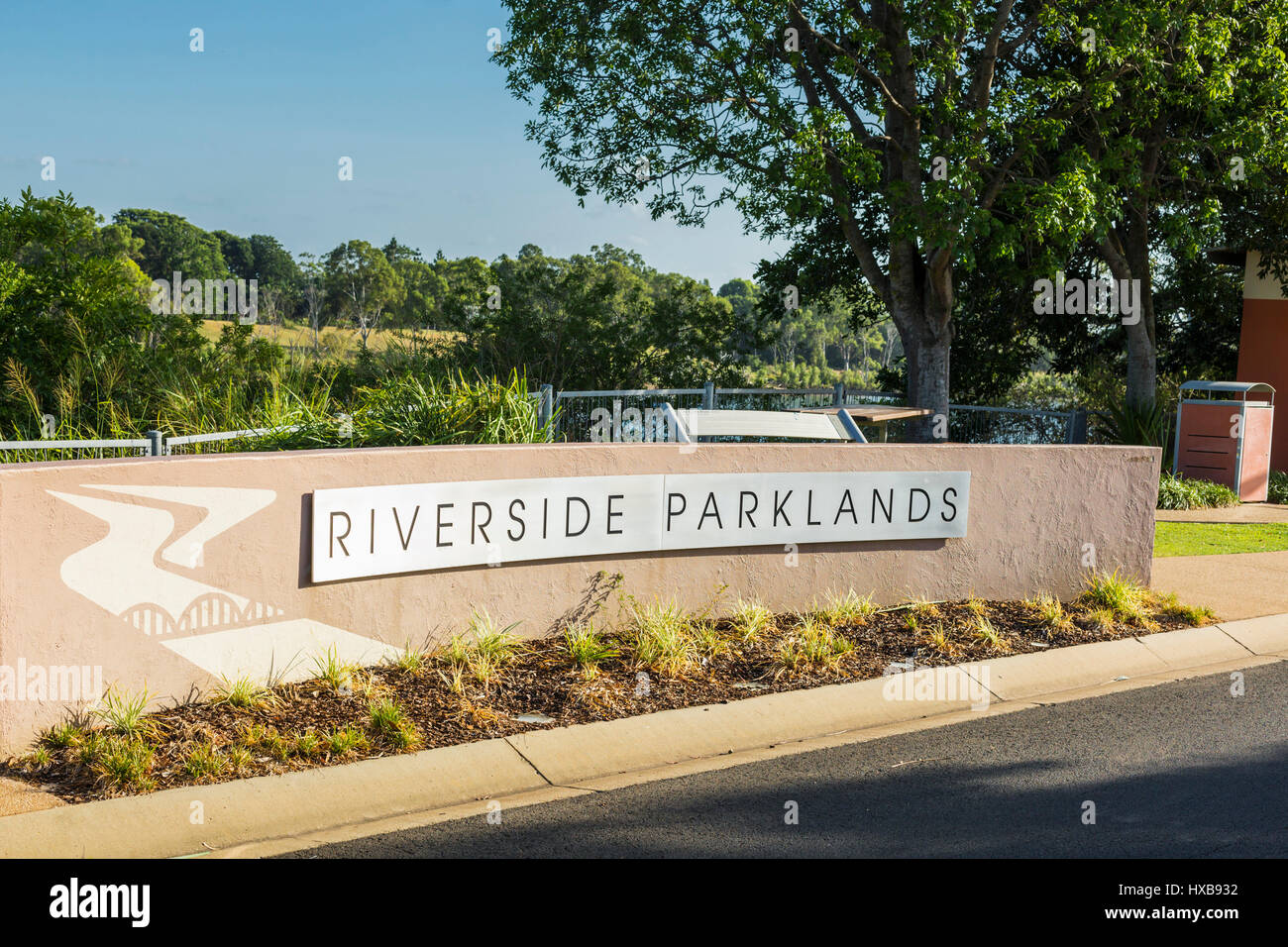 Riverside Parklands sulle rive del fiume Burnett a Bundaberg, Queensland, Australia Foto Stock