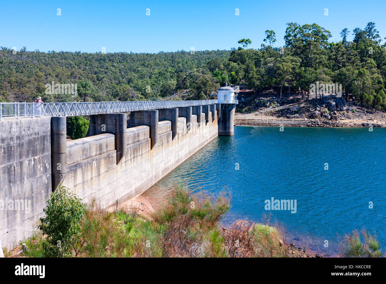 Diga di Sbarramento Mundaring serbatoio zona, Western Australia, vicino a Perth. Foto Stock