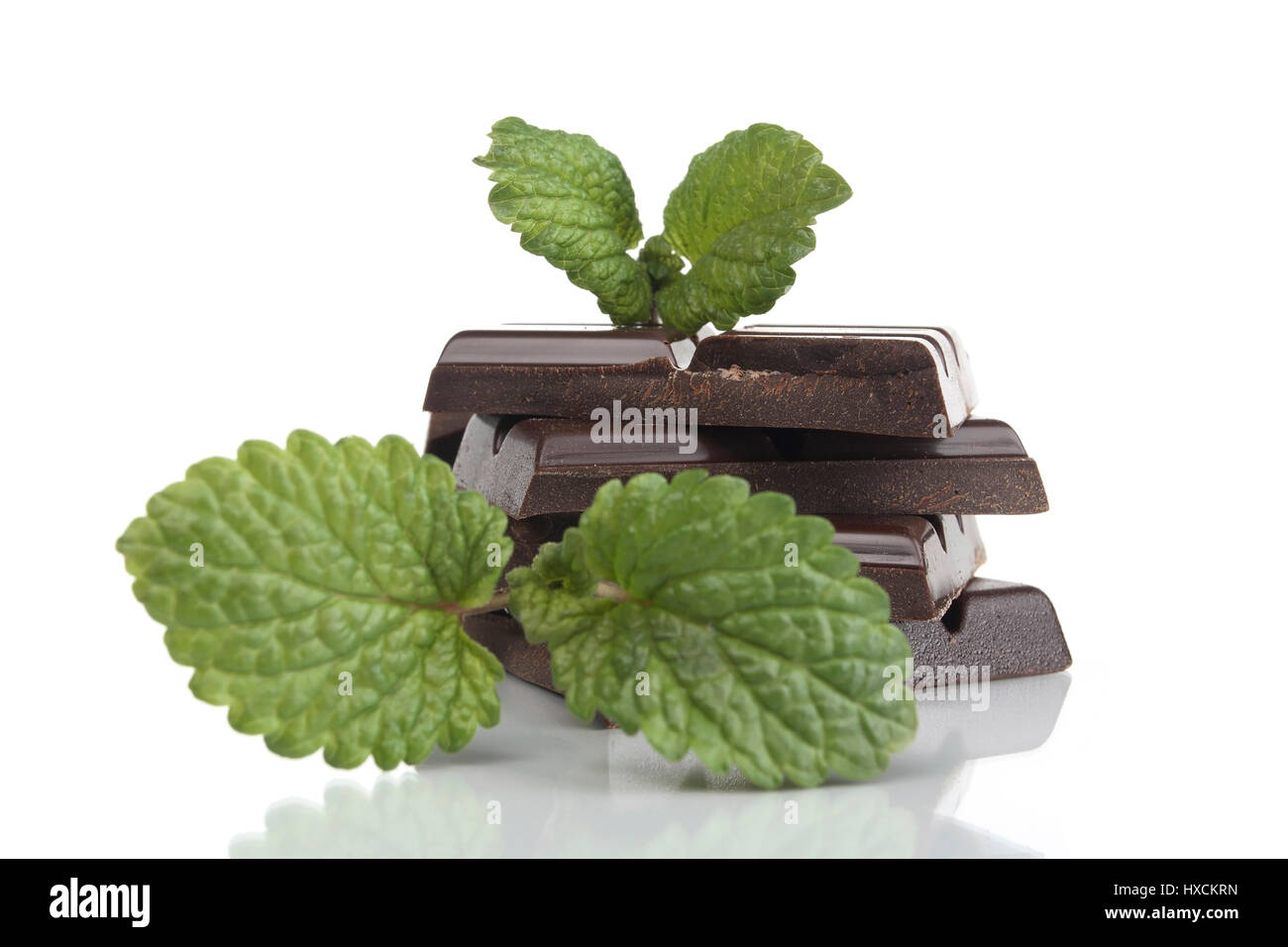 Cioccolato fondente con melissa, Zartbitterschokolade mit Zitronenmelisse Foto Stock