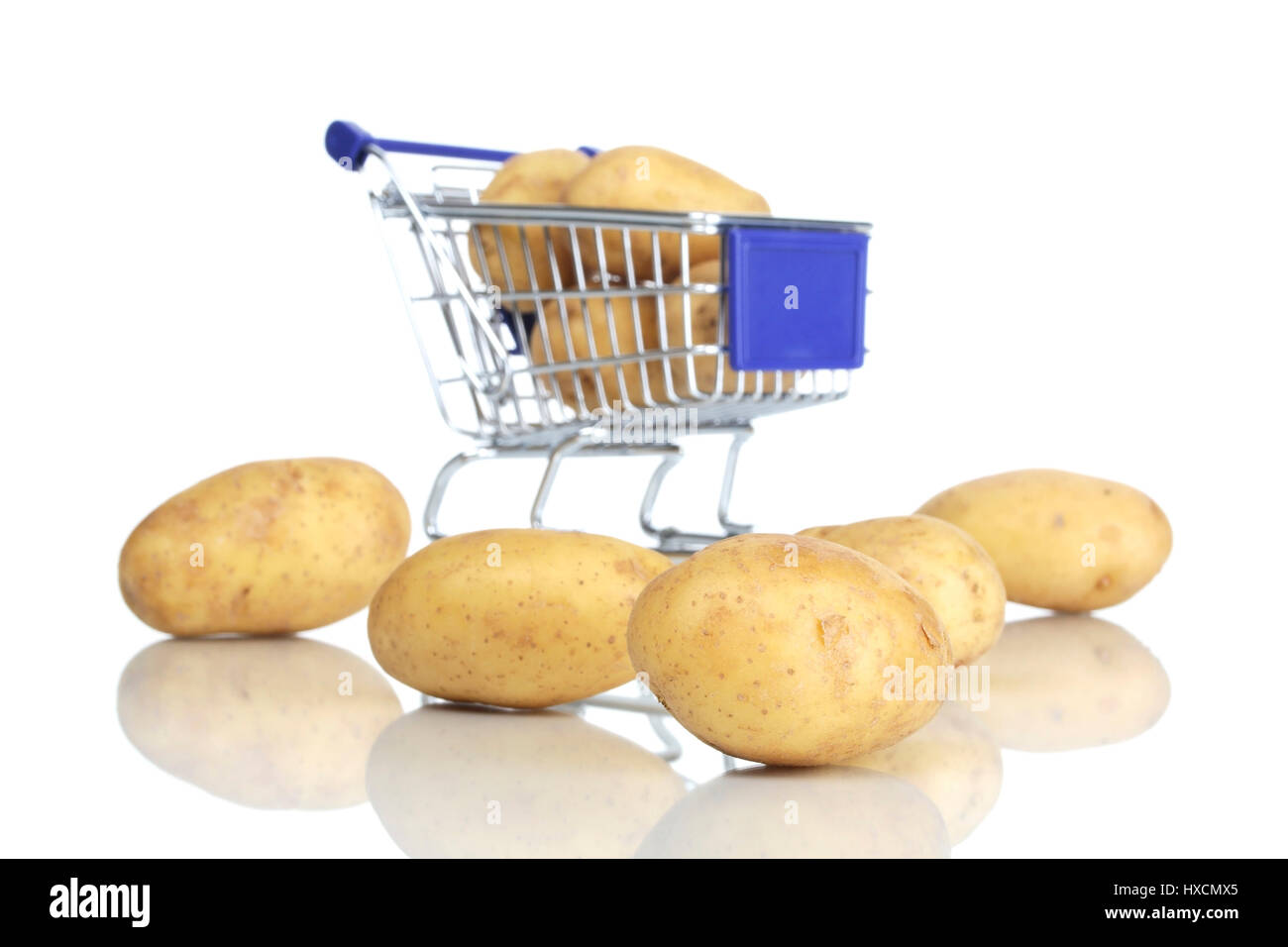 I carrelli della spesa e le patate, Einkaufswagen und Kartoffel Foto Stock