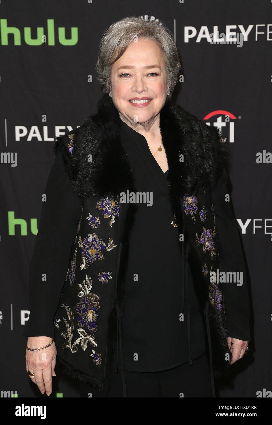 Hollywood, California, USA. 26 Mar, 2017. 26 Marzo 2017 - Hollywood, California - Kathy Bates. Il Paley Centre for Media's 34th PaleyFest annuale di Los Angeles - ''American orrore storia: Roanoke" tenutosi presso il Teatro Dolby. Photo credit: AdMedia Credito: AdMedia/ZUMA filo/Alamy Live News Foto Stock