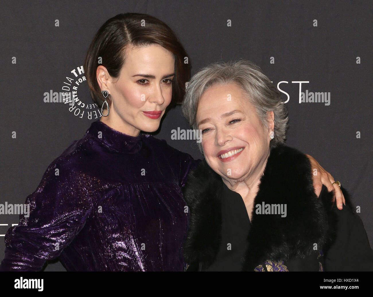 Hollywood, California, USA. 26 Mar, 2017. 26 Marzo 2017 - Hollywood, California - Sarah Paulson, Kathy Bates. Il Paley Centre for Media's 34th PaleyFest annuale di Los Angeles - ''American orrore storia: Roanoke" tenutosi presso il Teatro Dolby. Photo credit: AdMedia Credito: AdMedia/ZUMA filo/Alamy Live News Foto Stock