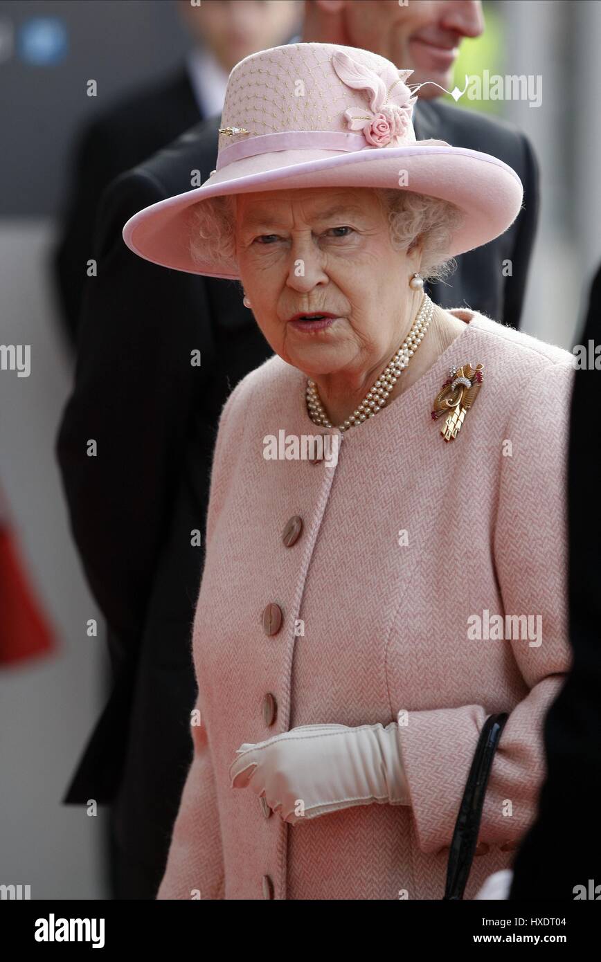 La Regina Elisabetta II la famiglia reale regina dell'Inghilterra 23 marzo 2012 MANCHESTER EYE HOSPITAL Manchester Inghilterra England Foto Stock