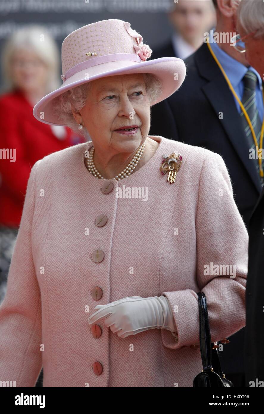 La Regina Elisabetta II la famiglia reale regina dell'Inghilterra 23 marzo 2012 MANCHESTER EYE HOSPITAL Manchester Inghilterra England Foto Stock