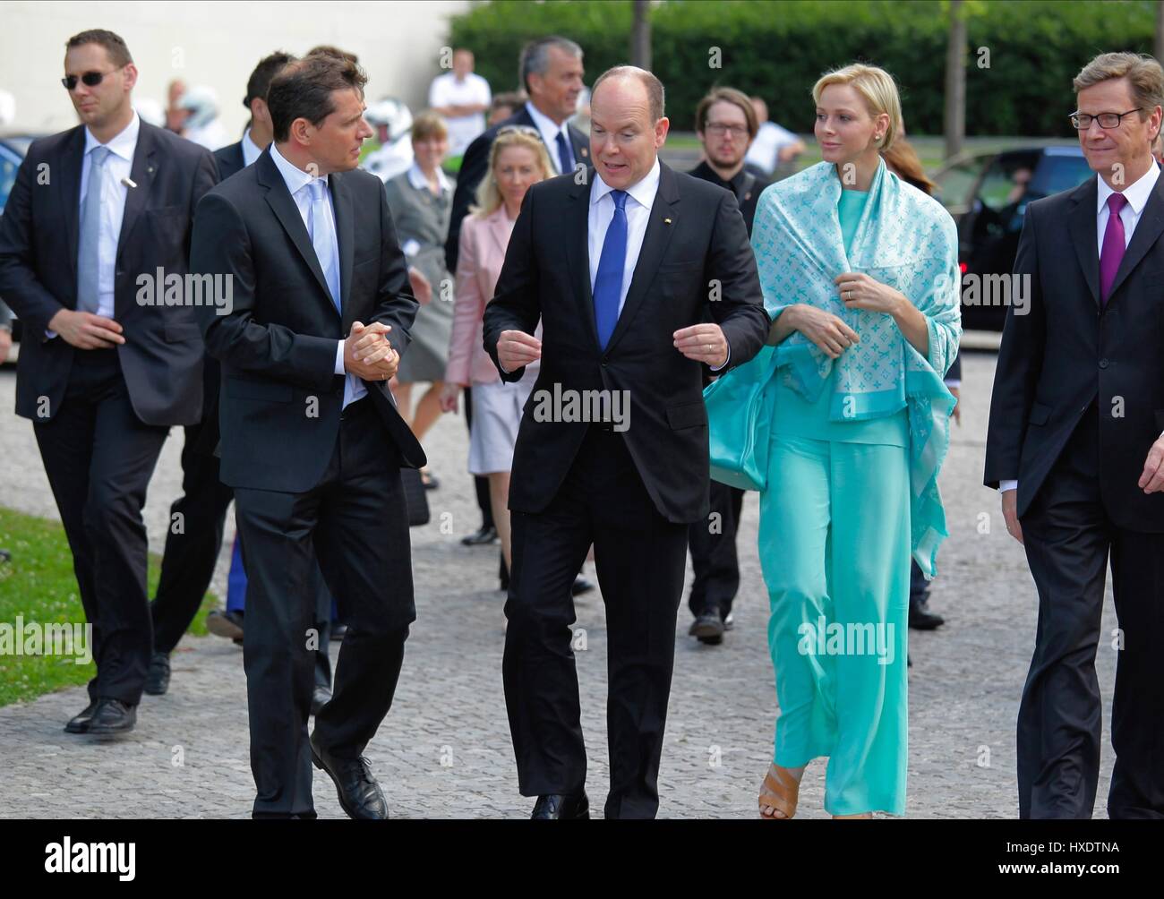 MICHAEL MRONZ ALBERTO II PRINCIPE DI MONACO CHARLENE WITTSTOCK & Guido Westerwelle politico & PRINCIPE DI MONACO 09 Luglio 2012 Foto Stock