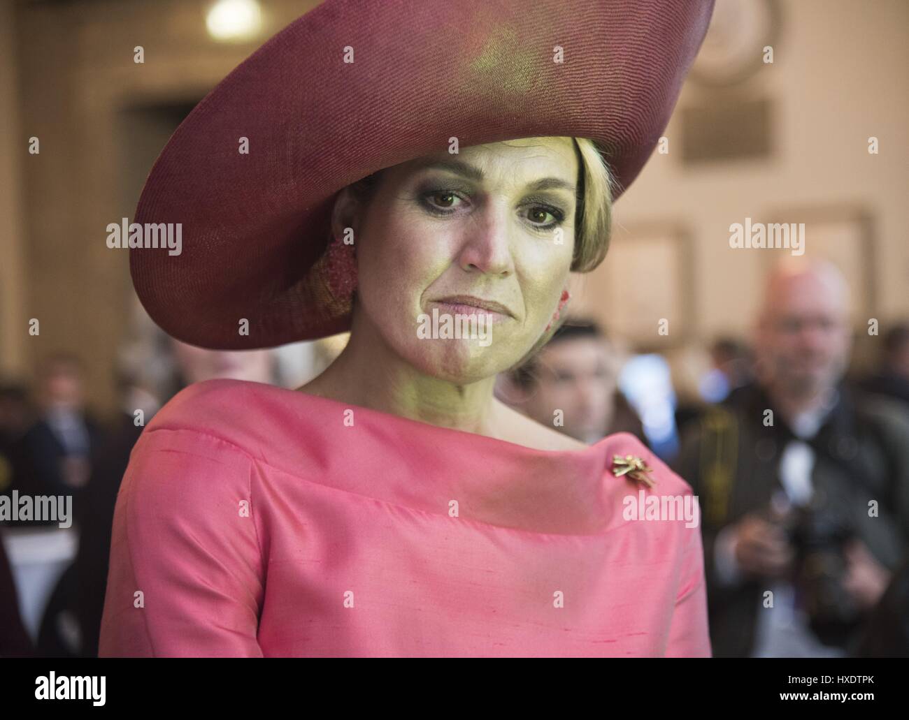 Regina MAXIMA LA REGINA DEI PAESI BASSI IL 13 APRILE 2016 il Deutsches Museum di Monaco di Baviera Germania Foto Stock