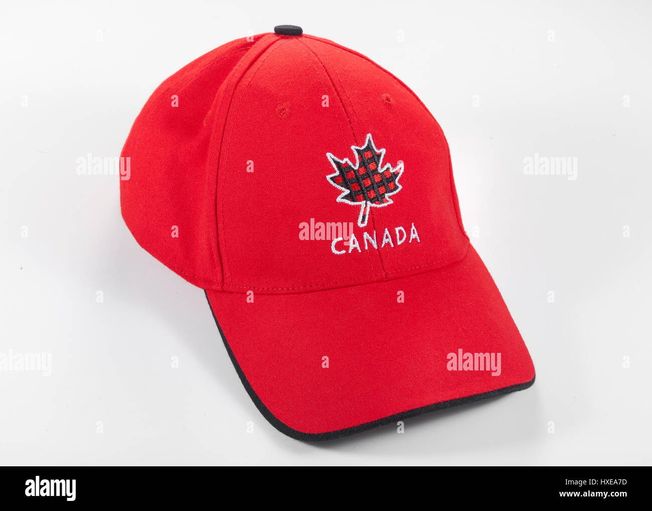 PLEASANT VALLEY, CANADA - Gennaio 06, 2017: Rosso tappo a sfera adornata con Canadian maple leaf mostra Canadian orgoglio. Foto Stock