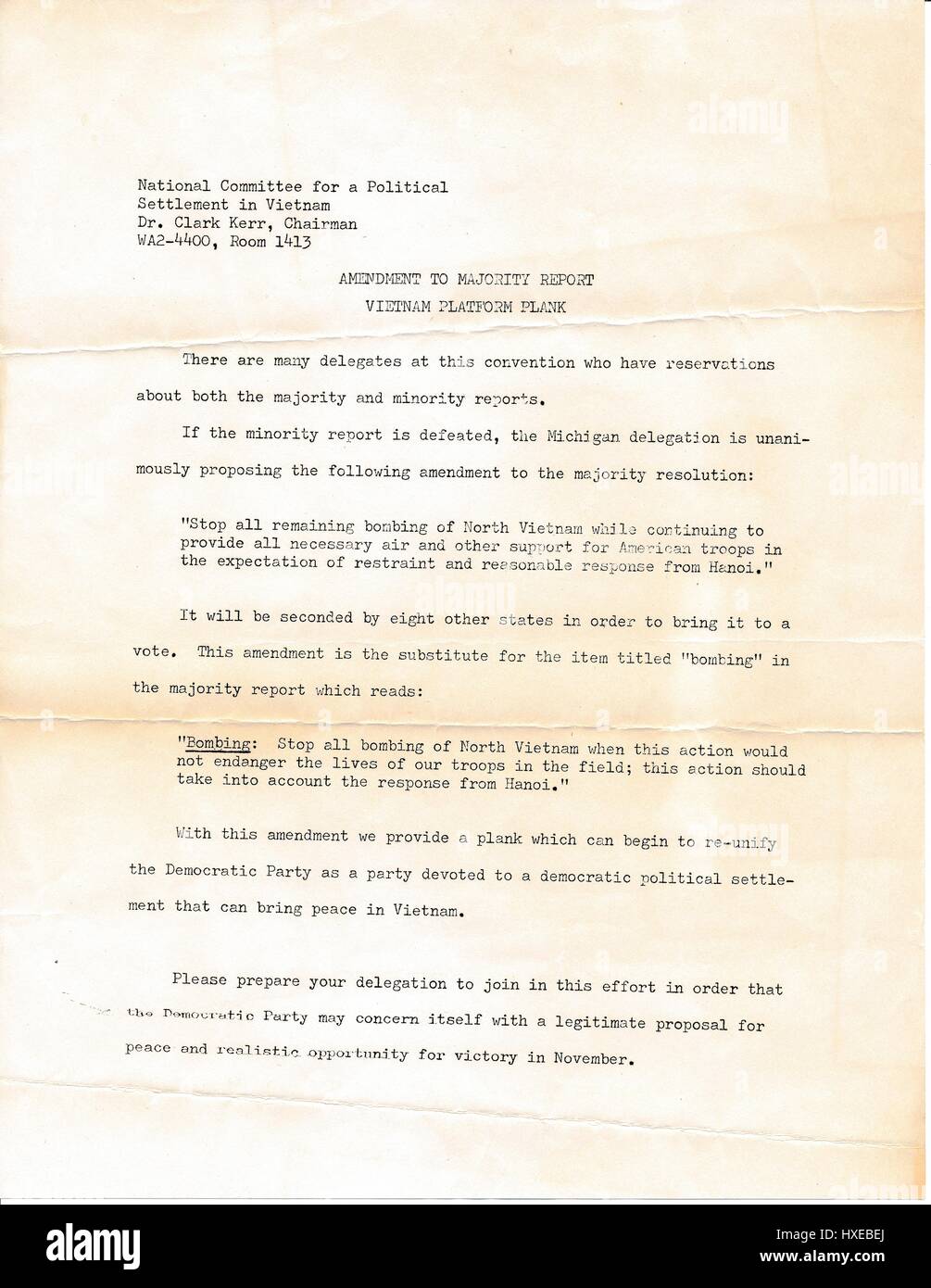 Una guerra del Vietnam era lettera dal Comitato nazionale per una soluzione politica del conflitto in Vietnam intitolato "L'emendamento alla relazione di maggioranza piattaforma Vietnam Plank' invoca la modifica della loro risoluzione della maggioranza se la risoluzione di minoranza è sconfitto, 1967. Foto Stock