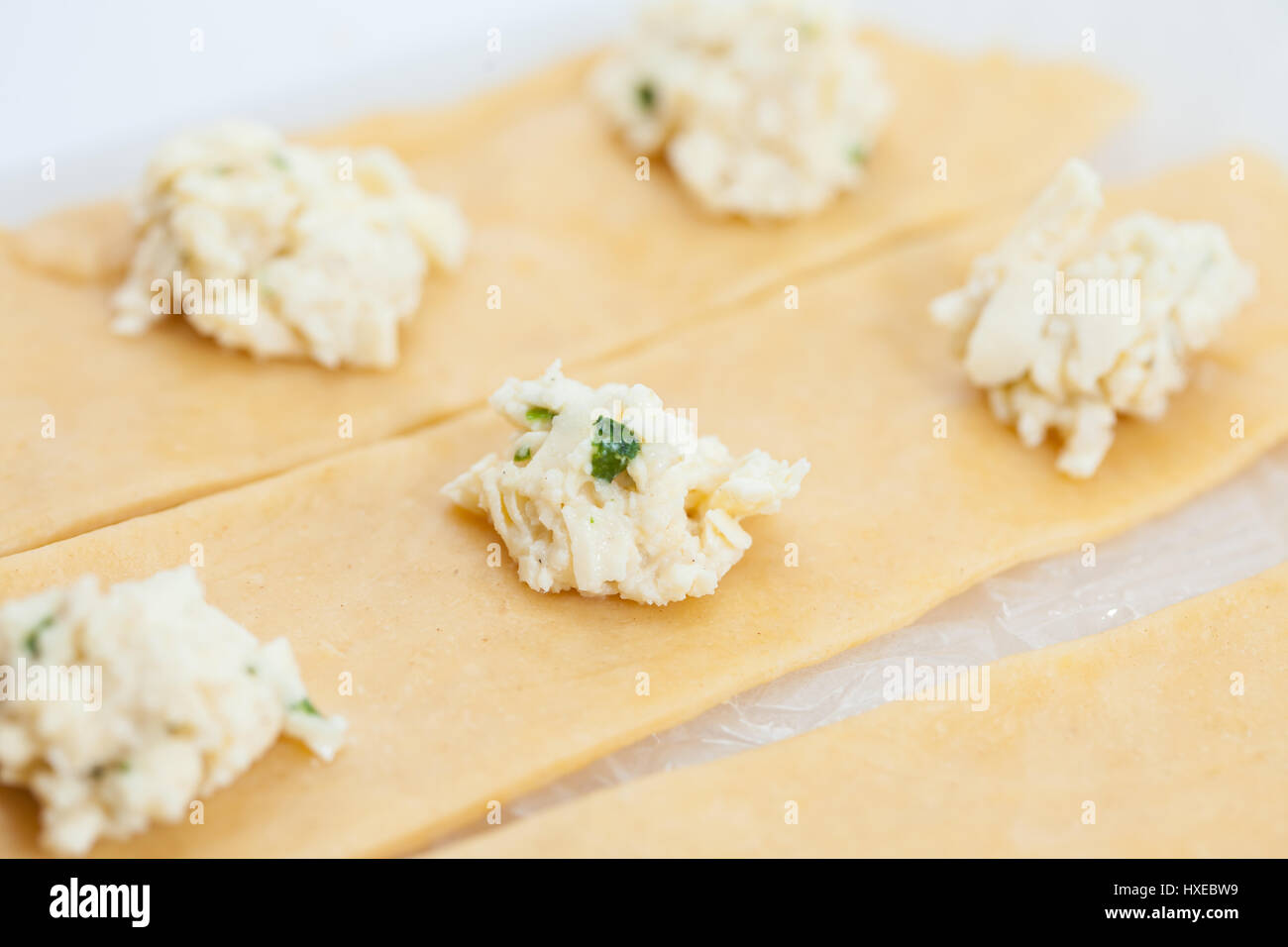 Ravioli ripieni di strisce di pasta Foto Stock