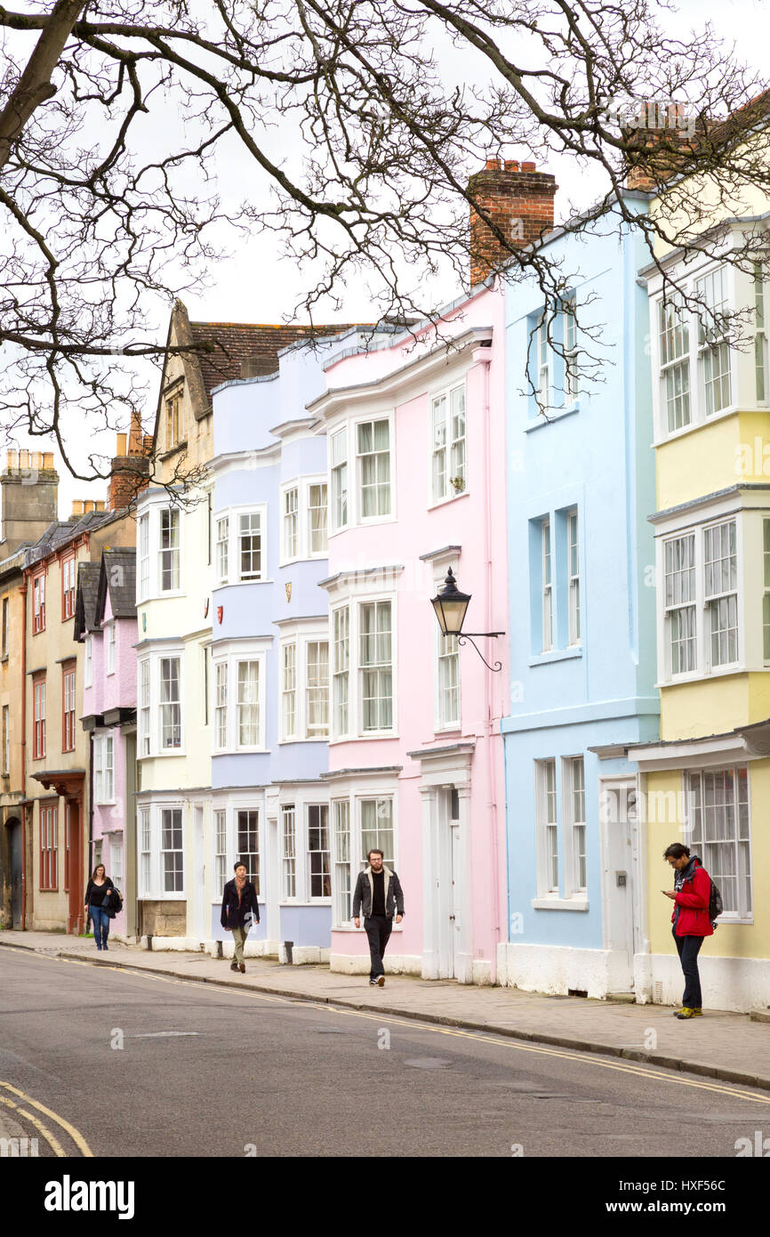 Case colorate su Holywell St, Oxford Regno Unito Foto Stock