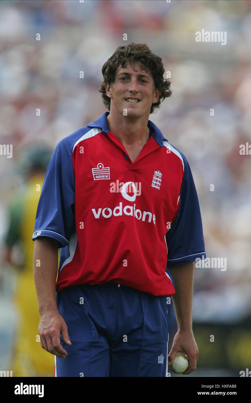 JON LEWIS ENGLAND V AUSTRALIA BRISTOL 19 Giugno 2005 Foto Stock