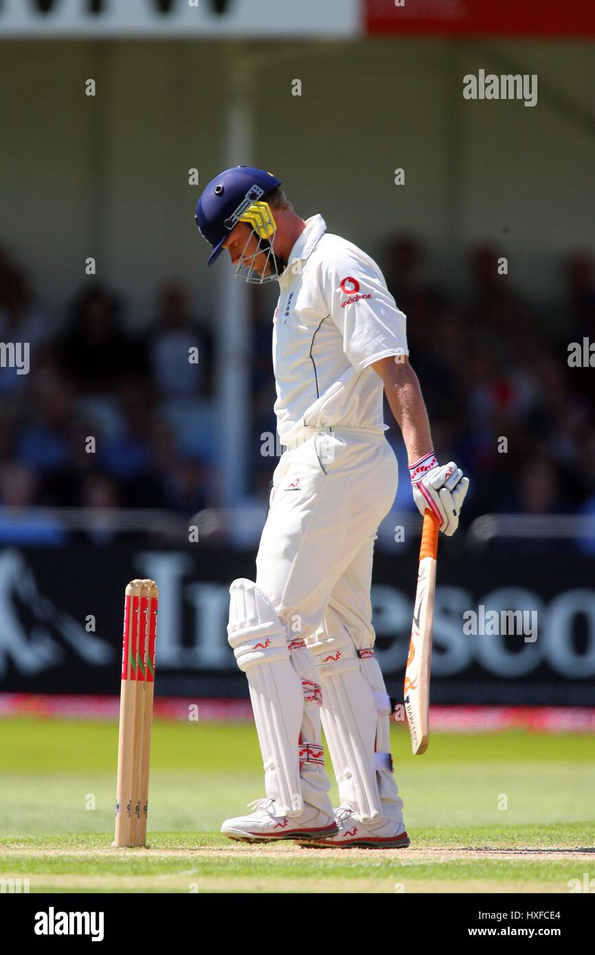 ANDREW FLINTOFF INGHILTERRA V SRI LANKA 3RD TEST TRENT BRIDGE NOTTINGHAM INGHILTERRA 03 Giugno 2006 Foto Stock