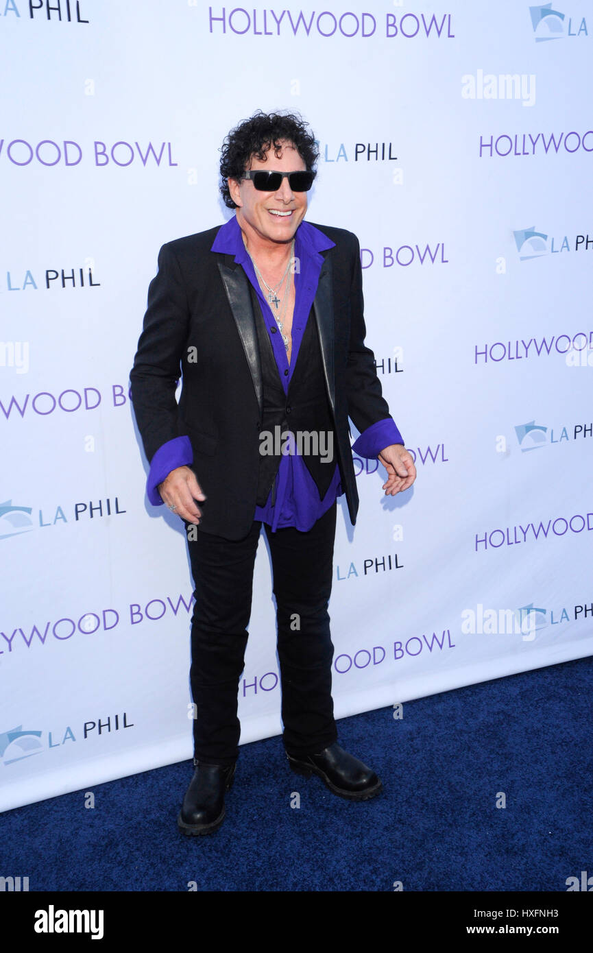 Neal Schon della rock band viaggio assiste l'apertura notturna del Hollywood Bowl con viaggio su Giugno 20th, 2015 a Hollywood, in California. Foto Stock