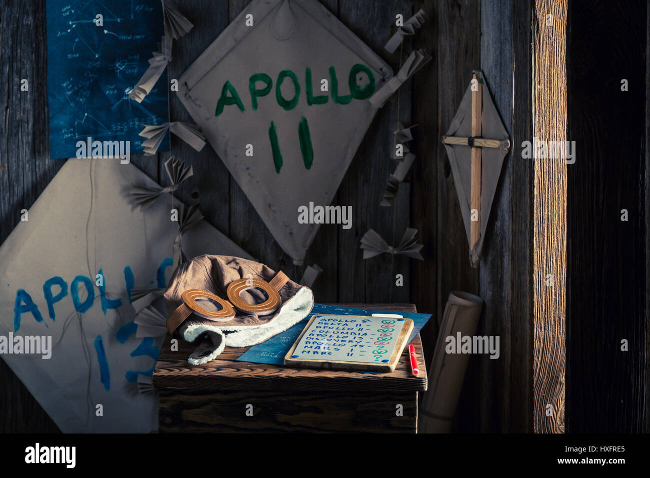 Per i bambini con aquiloni di missioni spaziali nomi pronto a volare Foto Stock