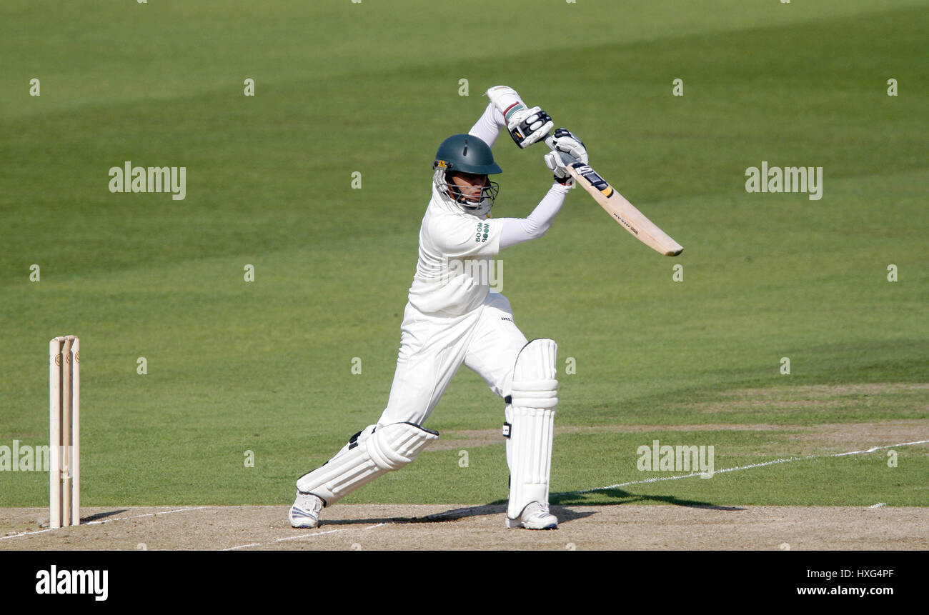 AZHAR ALI PAKISTAN PAKISTAN HEADINGLEY LEEDS INGHILTERRA 21 Luglio 2010 Foto Stock