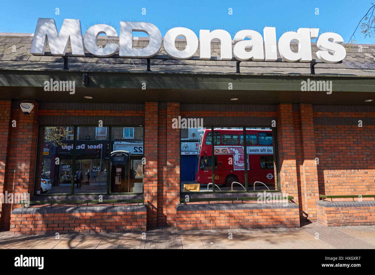 Ristorante McDonald's in Leytonstone, Londra England Regno Unito Regno Unito Foto Stock