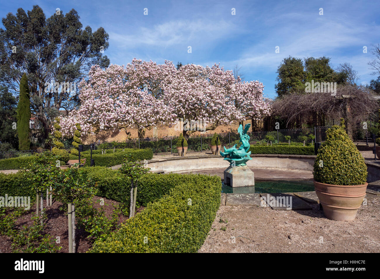 Alberi in fiore in Golders Hill Park, a nord di Londra, Regno Unito Foto Stock