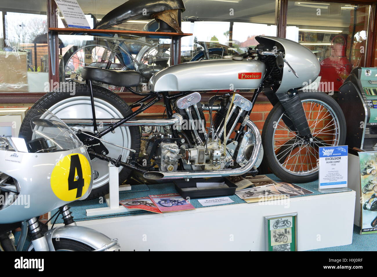 Un vintage motocicletta in corrispondenza di un museo nel Regno Unito Foto Stock