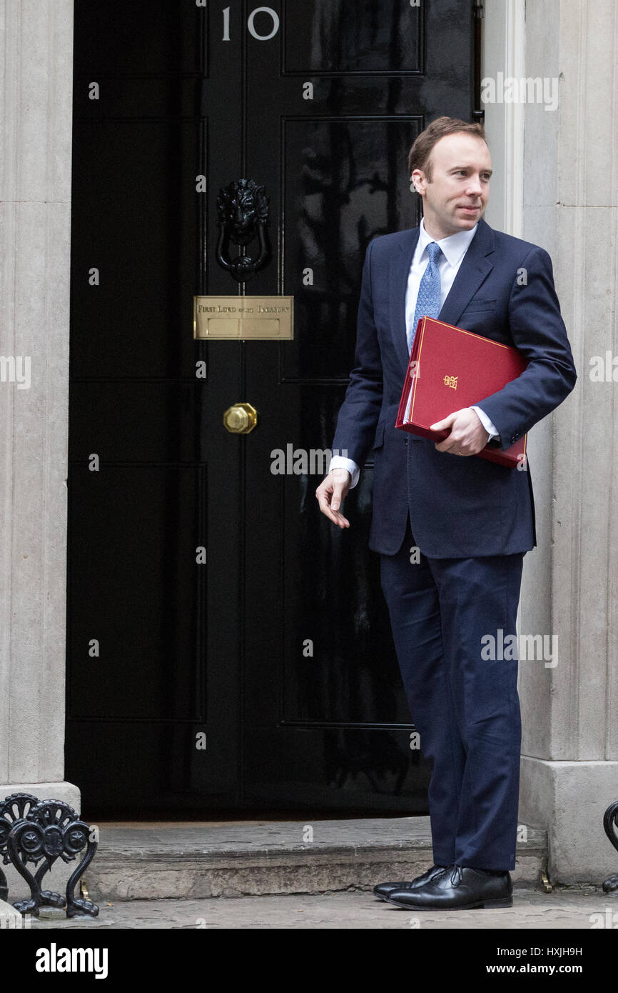 Londra, Regno Unito. 29 Mar, 2017. Matthew Hancock MP, Ministro di Stato per il digitale e cultura, foglie 10 Downing Street a seguito di una riunione del gabinetto in anticipo l'attivazione dell'articolo 50 dal primo ministro Theresa Maggio a nome del governo britannico per iniziare il Regno Unito il ritiro dall'Unione europea. Credito: Mark Kerrison/Alamy Live News Foto Stock