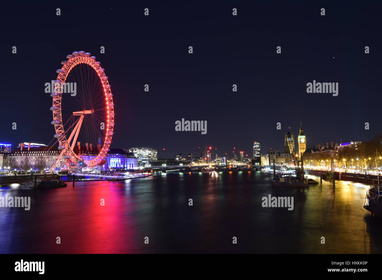 London Eye di notte Foto Stock