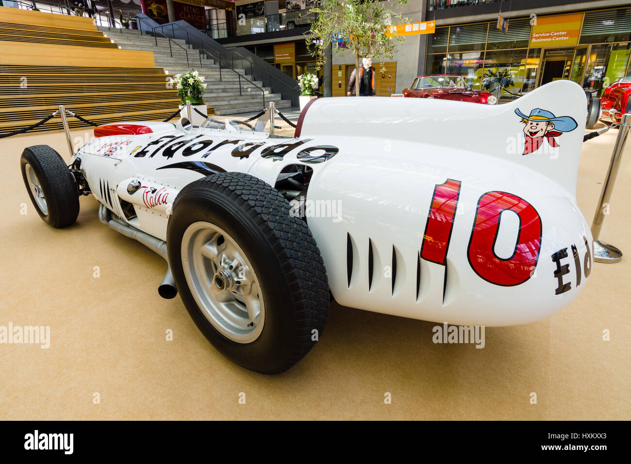 STUTTGART, Germania - 02 Marzo 2017: Auto Racing Maserati 420M Eldorado, 1958. In Europa il più grande classico auto exhibition 'retrò classici' Foto Stock