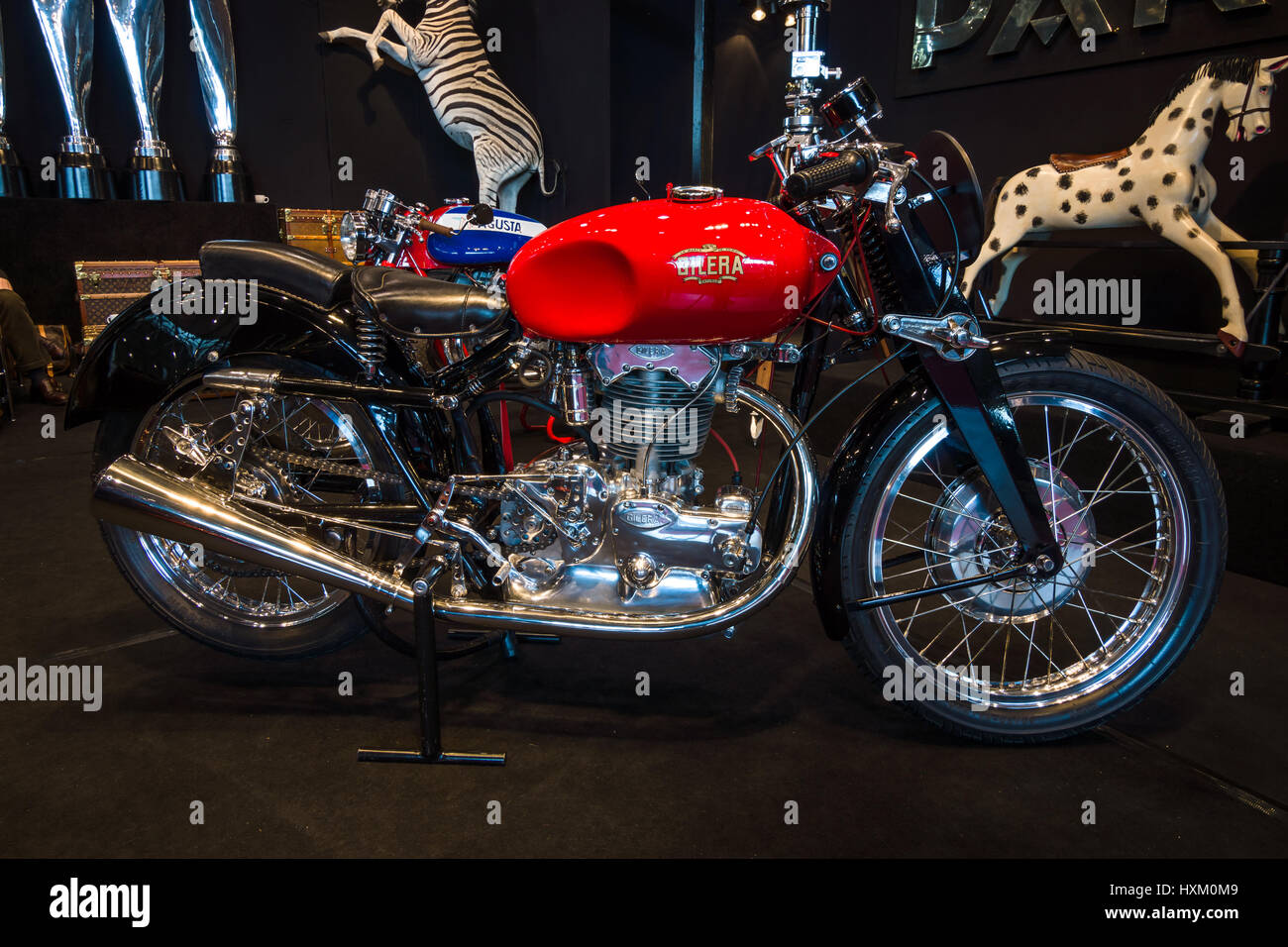 STUTTGART, Germania - 02 Marzo 2017: motociclo Gilera Saturno, 1947. In Europa il più grande classico auto exhibition 'retrò classici' Foto Stock