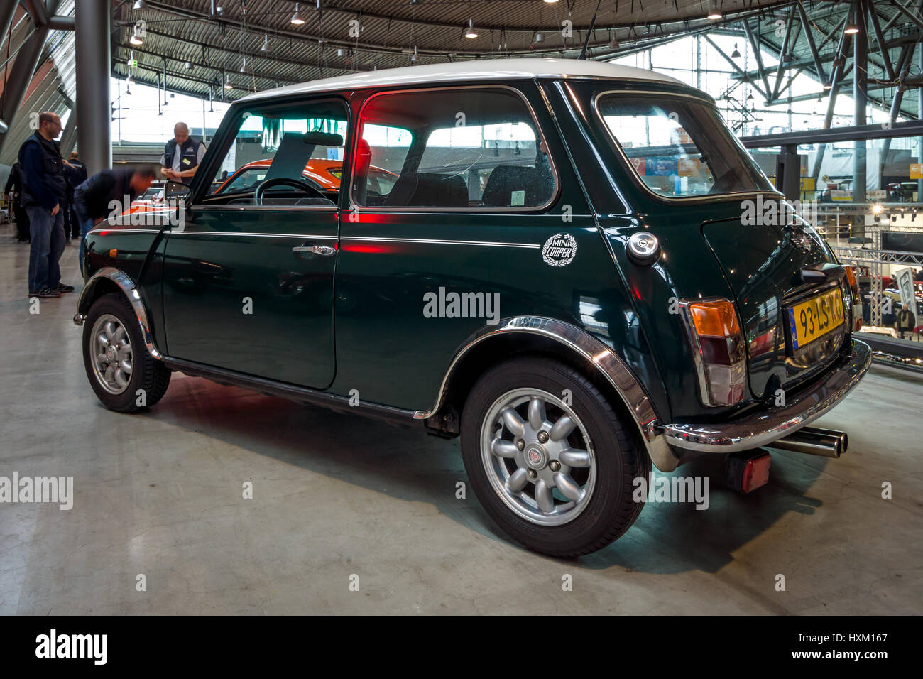 STUTTGART, Germania - 02 Marzo 2017: la piccola utilitaria Rover Mini Cooper. In Europa il più grande classico auto exhibition 'retrò classici' Foto Stock