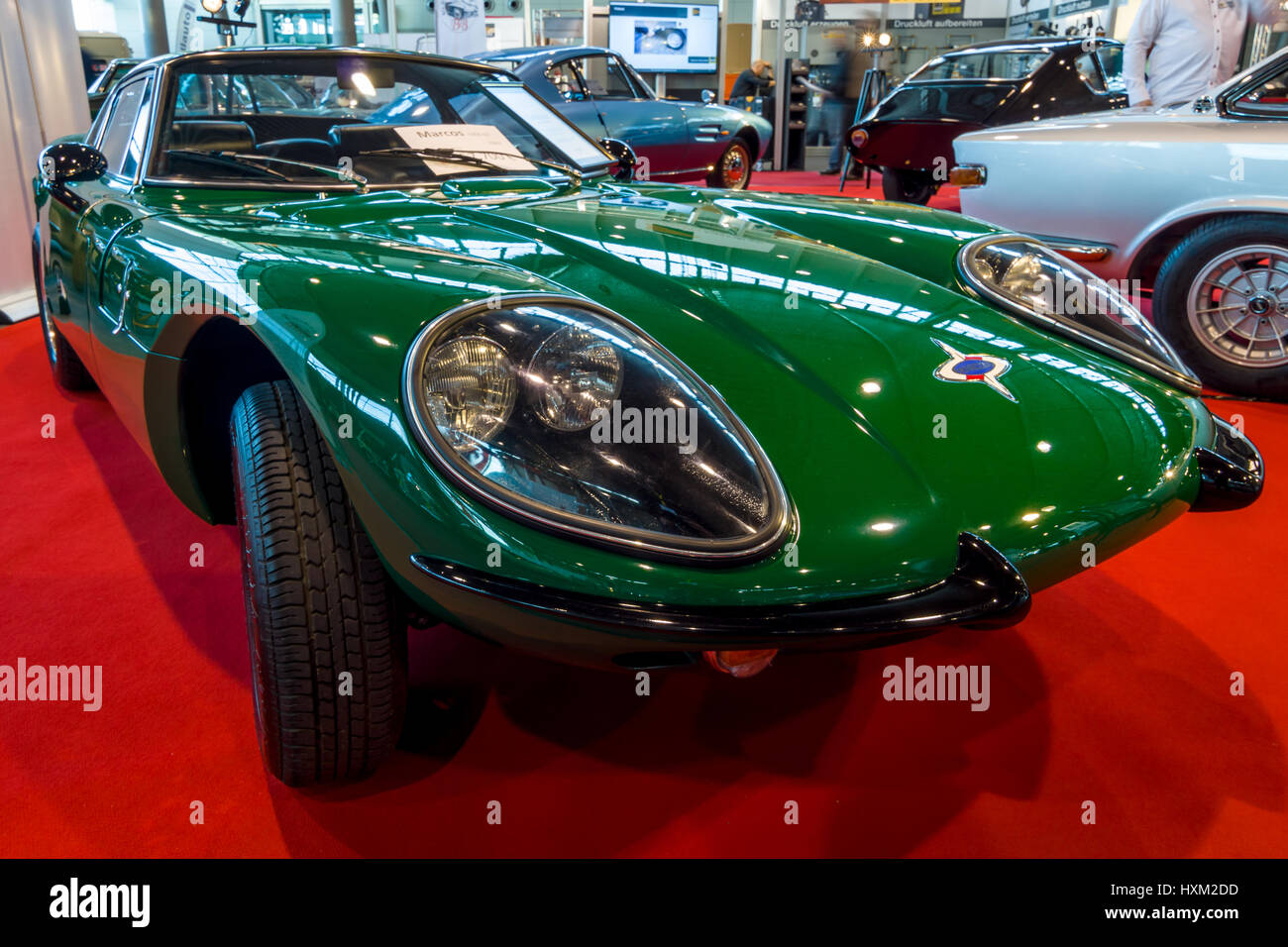 STUTTGART, Germania - 02 Marzo 2017: auto sportiva Marcos 1500 GT, 1967. In Europa il più grande classico auto exhibition 'retrò classici' Foto Stock