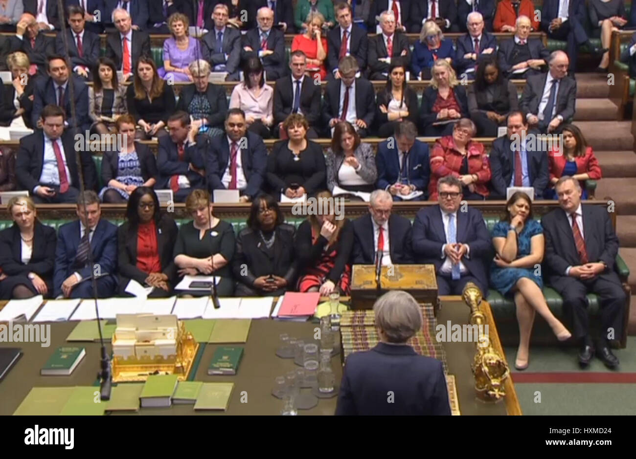 Il primo ministro Theresa Maggio annuncia alla Camera dei Comuni di Londra, che ella ha innescato un articolo 50, iniziando a due anni di conto alla rovescia per il Regno Unito a lasciare l'UE. Foto Stock