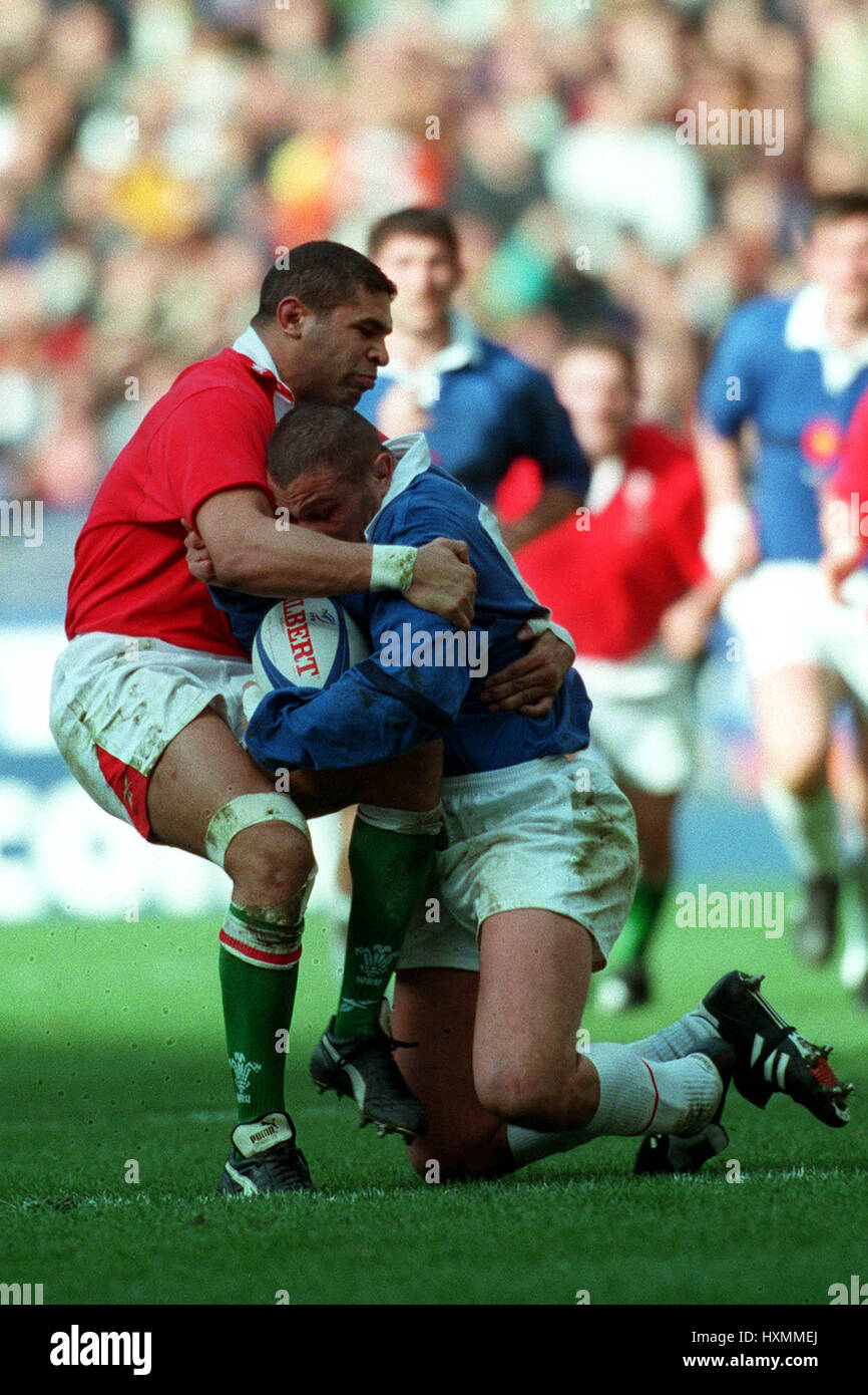 COLIN CHARVIS & BENETTON FRANCIA V GALLES 08 Marzo 1999 Foto Stock