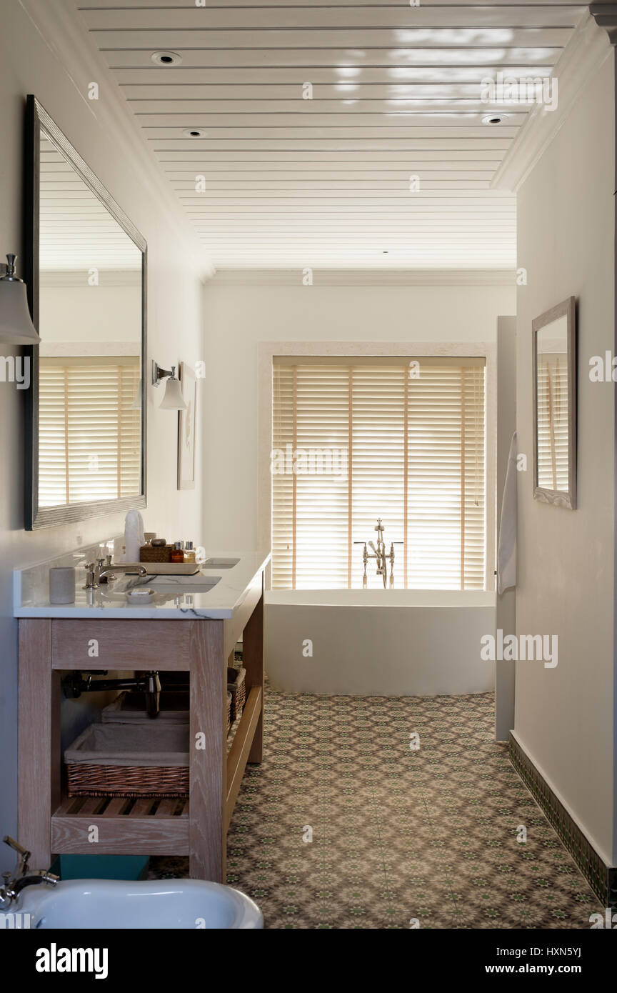 Lente di ingrandimento e occhiali. Foto Stock