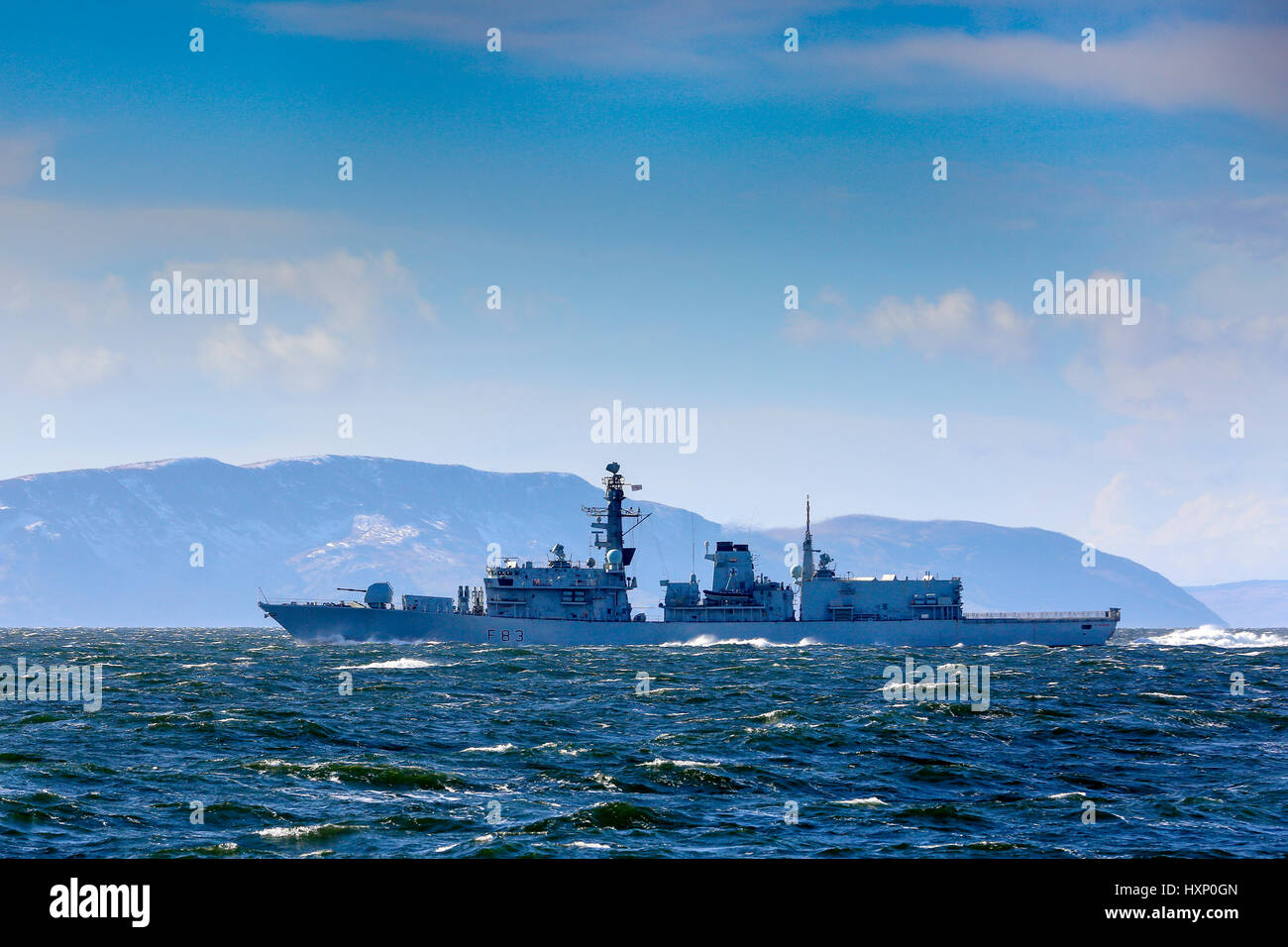 HMS St Albans, tipo 23, fregate della Royal Navy, sugli esercizi nel Firth of Clyde, fuori l'Isle of Arran, Scotland, Regno Unito Foto Stock