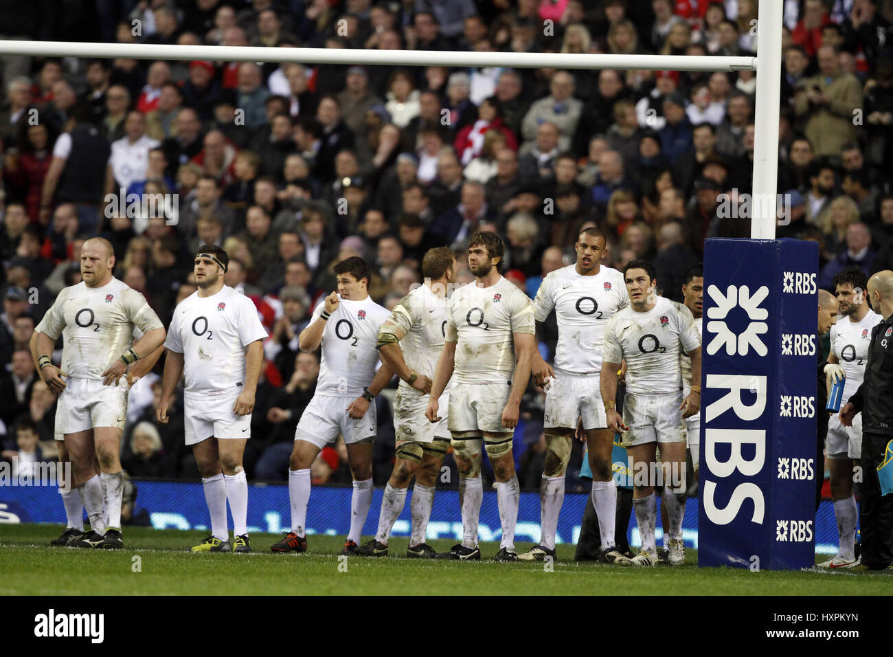 Sconsolato squadra dell'INGHILTERRA INGHILTERRA E GALLES RBS 6 INGHILTERRA E GALLES RBS 6 Nazioni TWICKENHAM MIDDLESEX INGHILTERRA 25 Febbraio 2012 Foto Stock