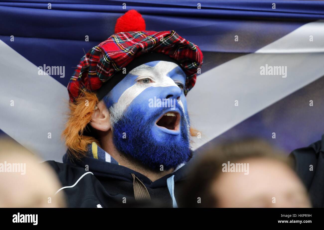 Scozia VENTOLA CON VERNICE FACCIA AUSTRALIA V SCOZIA AUSTRALIA V SCOTLAND TWICKENHAM Londra Inghilterra 18 Ottobre 2015 Foto Stock