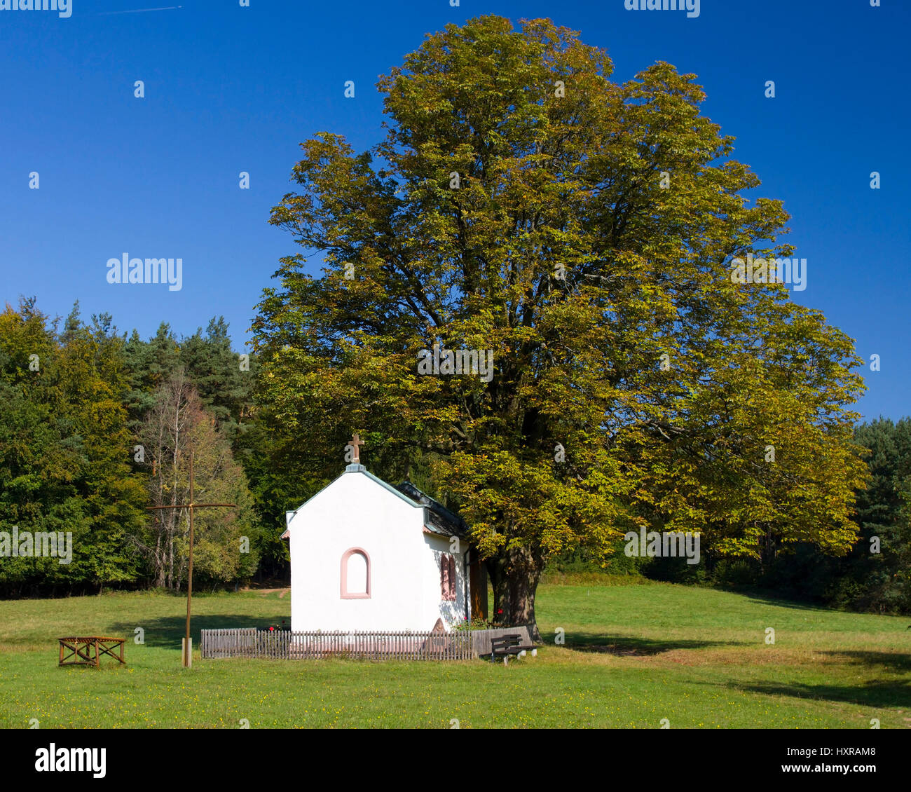 " La Repubblica federale di Germania, il Land della Baviera, Spessart, Heimbuchenthal, cappella ''mistress delle montagne', Deutschland,Bayern,Spessart,Heimbuchenthal,Kapelle 'Herrin der Ber Foto Stock